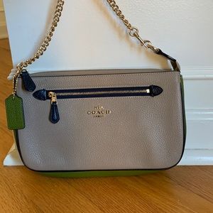 Small Coach bag - nearly perfect condition